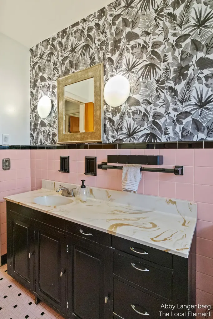 450 Newberg Avenue NW Grand Rapids City MI 49504