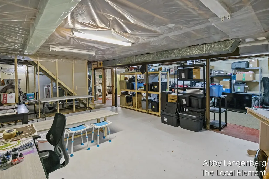 450 Newberg Avenue NW Grand Rapids City MI 49504