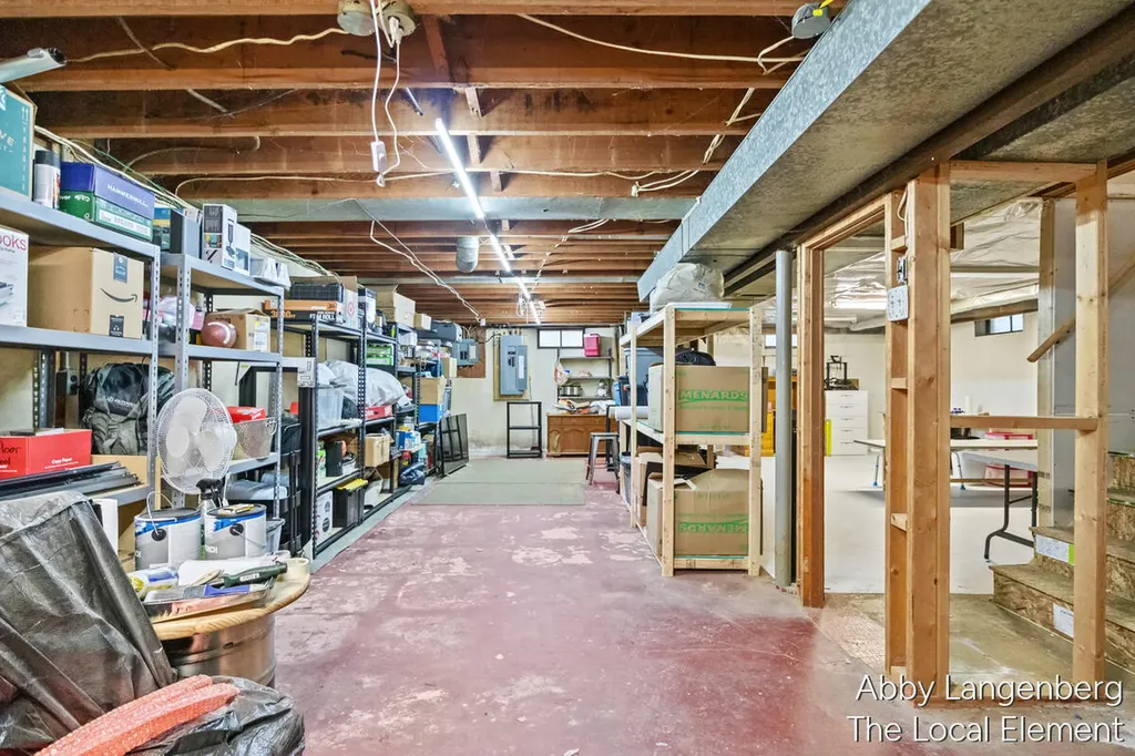450 Newberg Avenue NW Grand Rapids City MI 49504