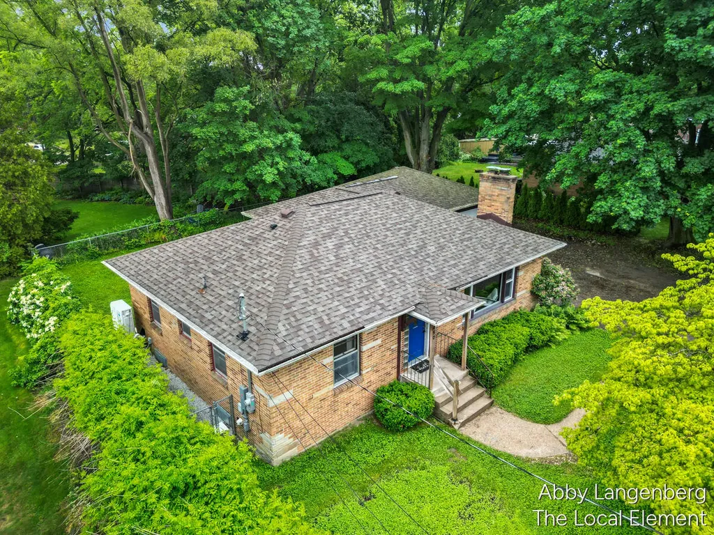 450 Newberg Avenue NW Grand Rapids City MI 49504
