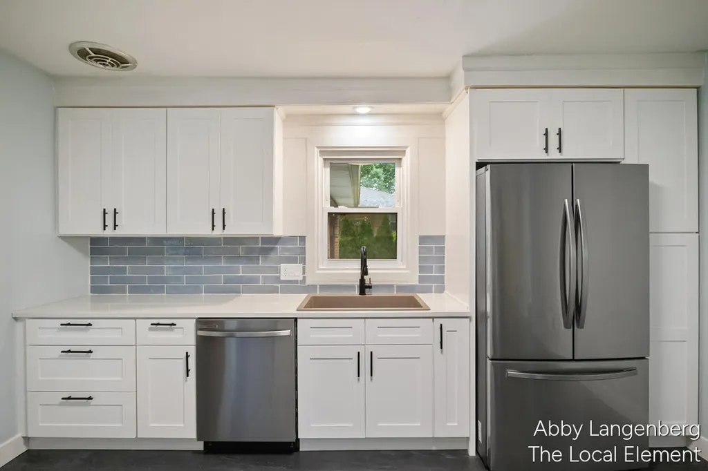 450 Newberg Avenue NW Grand Rapids City MI 49504