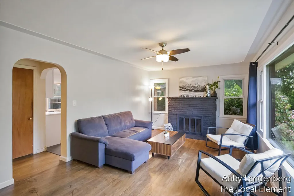 450 Newberg Avenue NW Grand Rapids City MI 49504