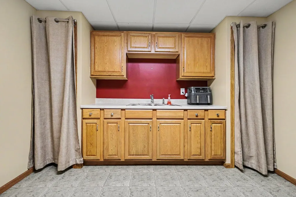 2632 Fairfield Drive Holland Charter Township MI 49464