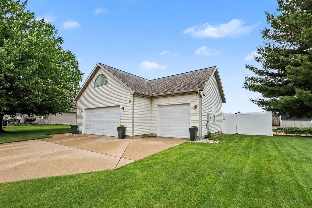 2632 Fairfield Drive Holland Charter Township MI 49464