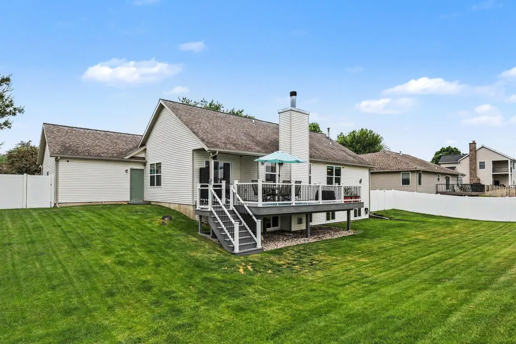 2632 Fairfield Drive Holland Charter Township MI 49464