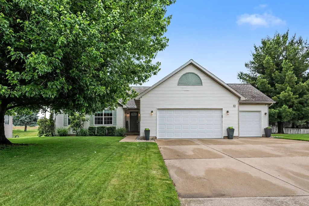 2632 Fairfield Drive Holland Charter Township MI 49464