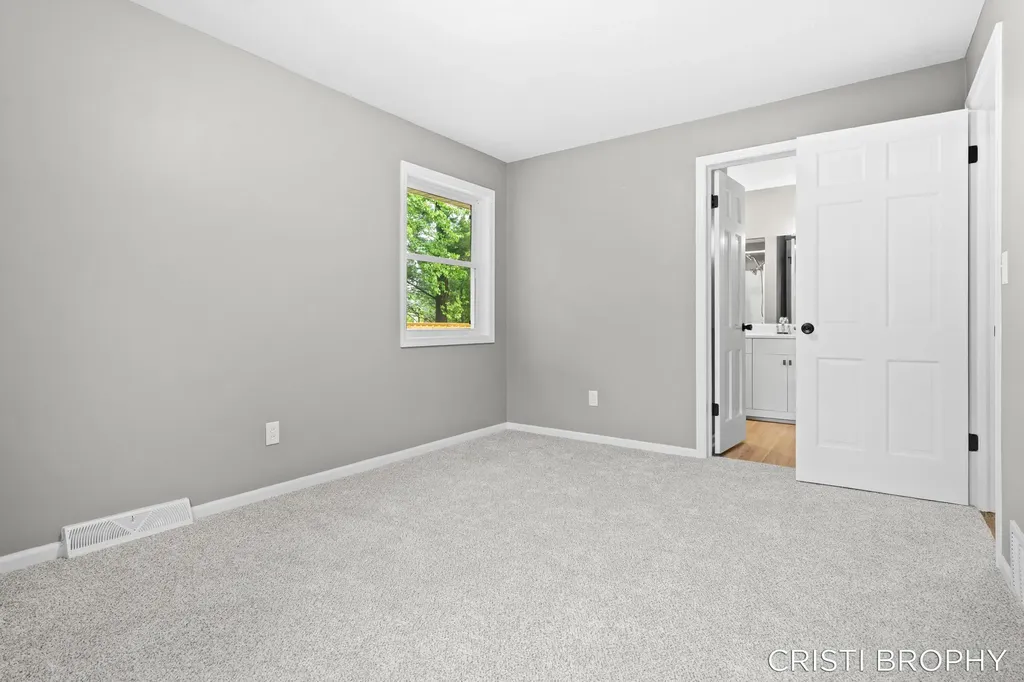 4871 Newcastle Drive SE Kentwood City MI 49508
