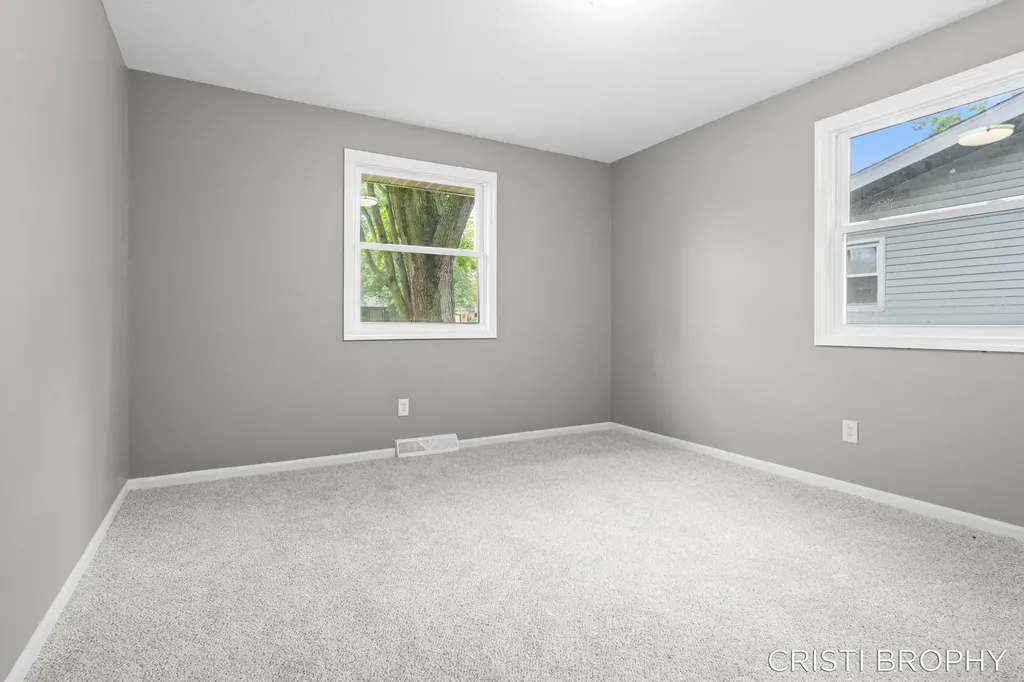 4871 Newcastle Drive SE Kentwood City MI 49508