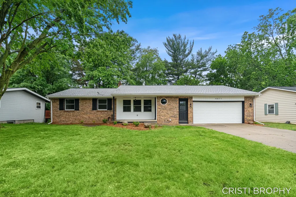 4871 Newcastle Drive SE Kentwood City MI 49508
