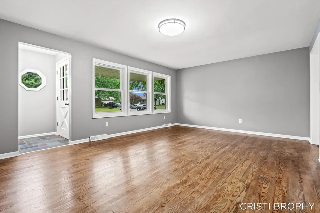 4871 Newcastle Drive SE Kentwood City MI 49508