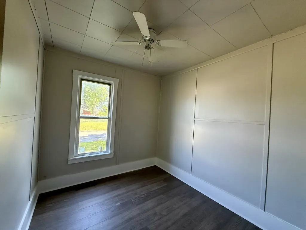 1872 Commerce Street Muskegon City MI 49441
