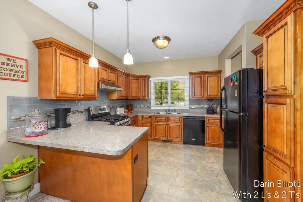 1015 Grosvenor Drive Greenville City MI 48838