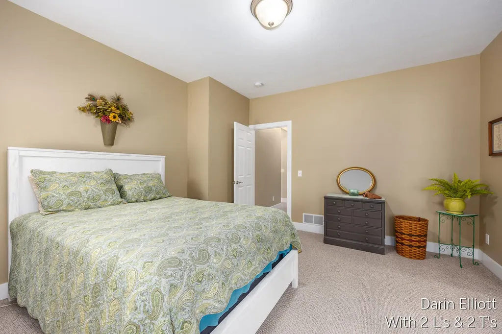 1015 Grosvenor Drive Greenville City MI 48838