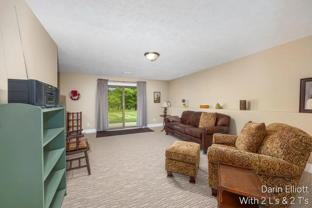 1015 Grosvenor Drive Greenville City MI 48838