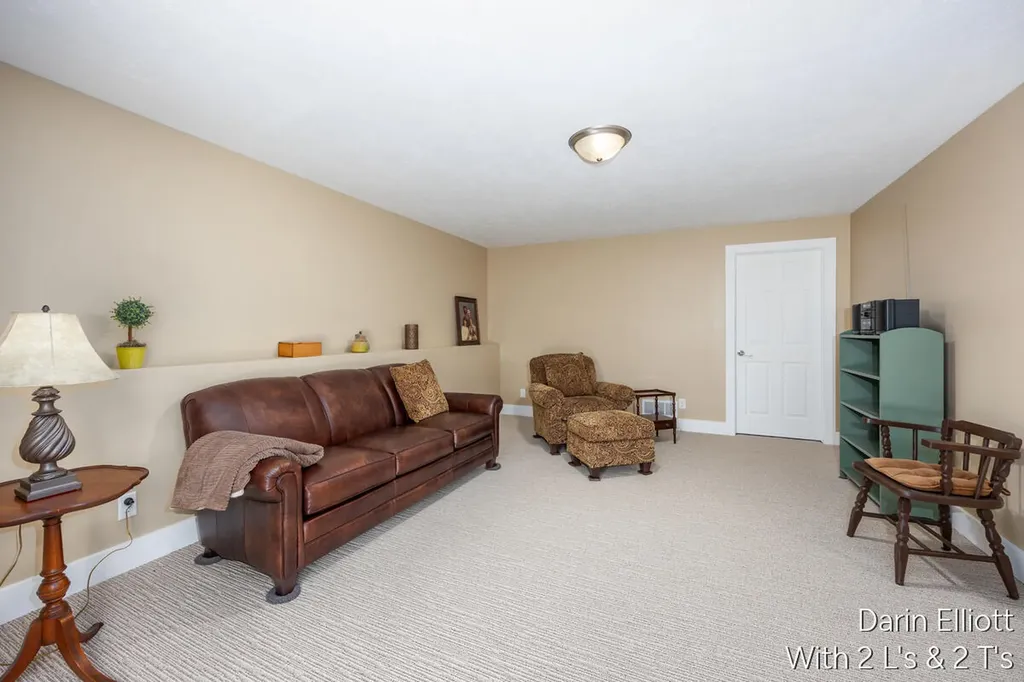 1015 Grosvenor Drive Greenville City MI 48838