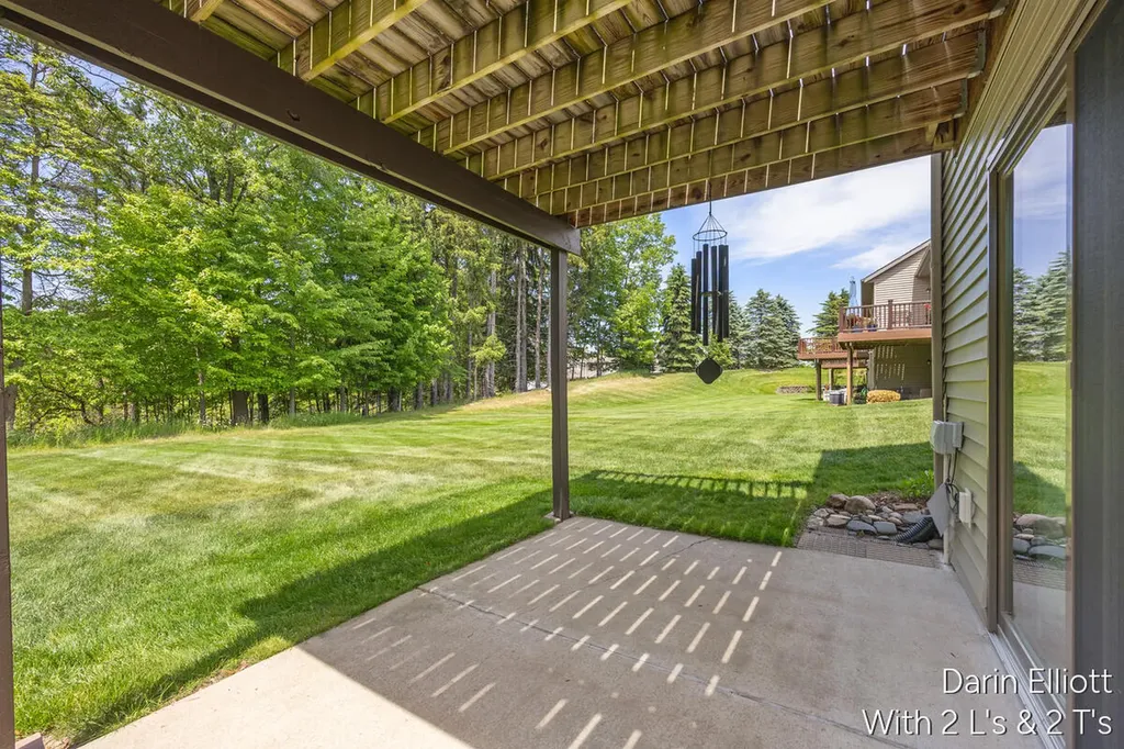 1015 Grosvenor Drive Greenville City MI 48838