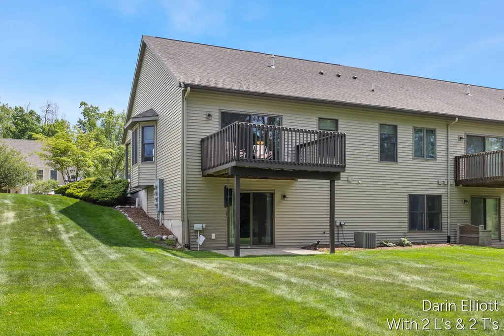 1015 Grosvenor Drive Greenville City MI 48838