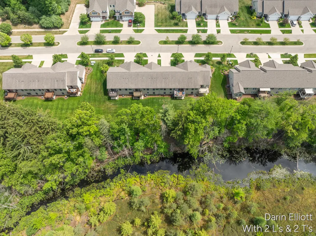 1015 Grosvenor Drive Greenville City MI 48838