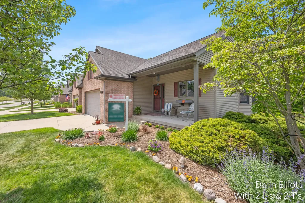 1015 Grosvenor Drive Greenville City MI 48838