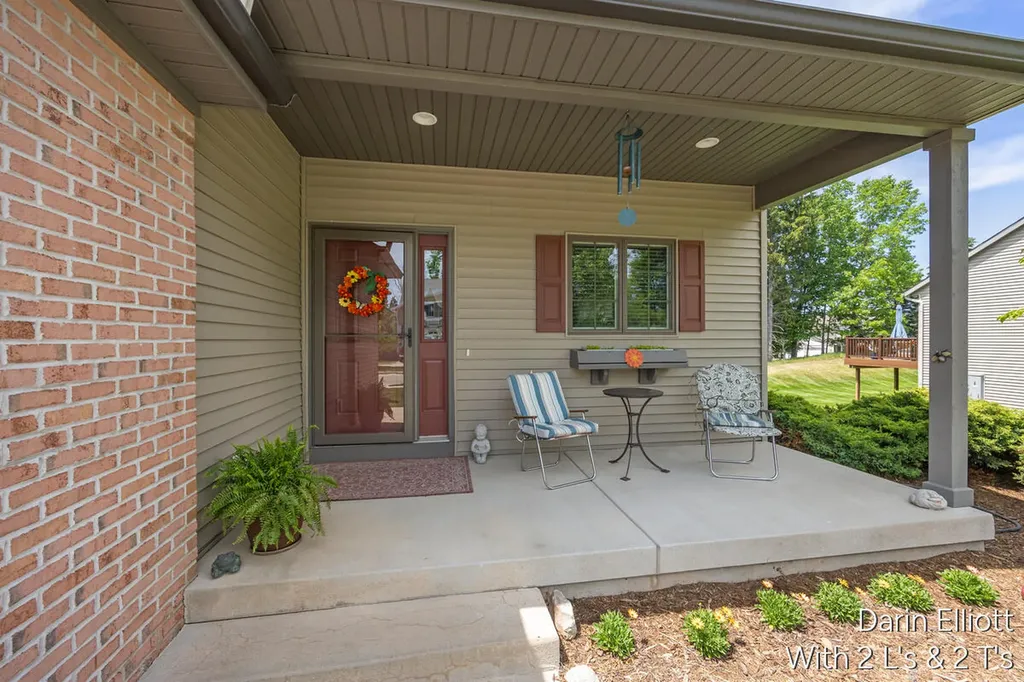 1015 Grosvenor Drive Greenville City MI 48838