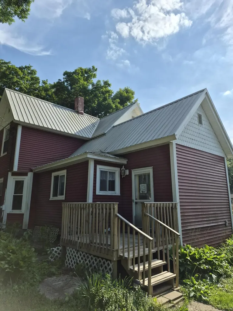 329 Beech Street Freeport Village MI 49325