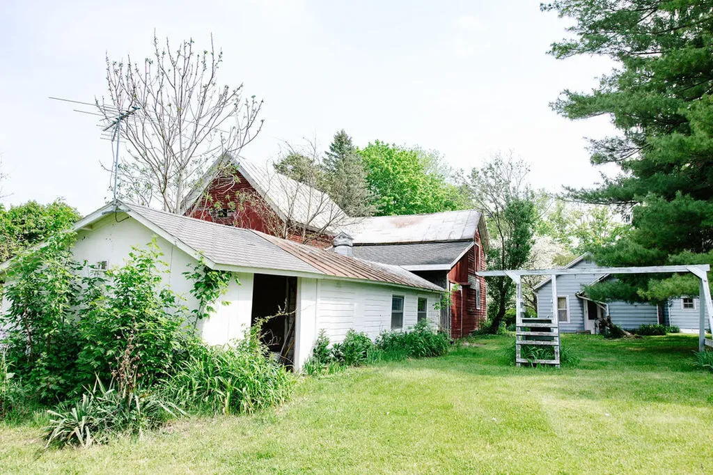 421 Kinsey Avenue SE Caledonia Village MI 49316