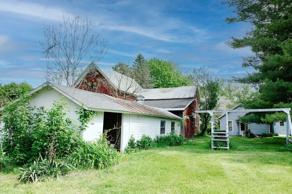 421 Kinsey Avenue SE Caledonia Village MI 49316