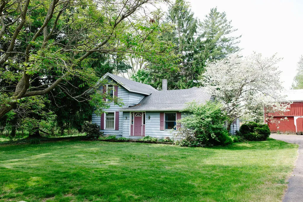 421 Kinsey Avenue SE Caledonia Village MI 49316