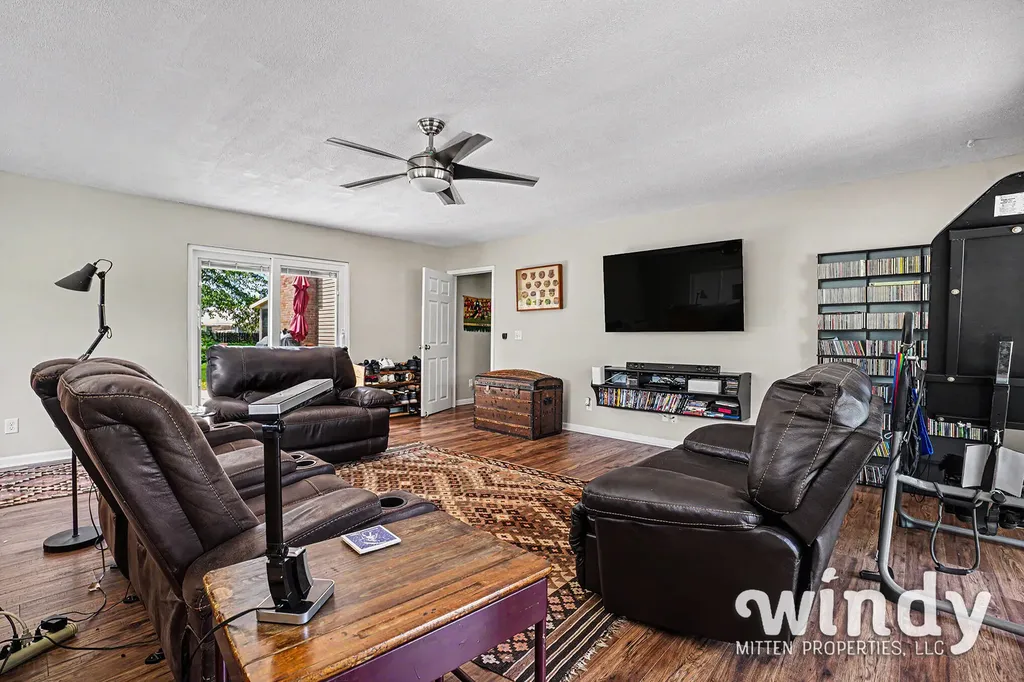 4936 Shoreview Drive Coloma Charter Township MI 49038