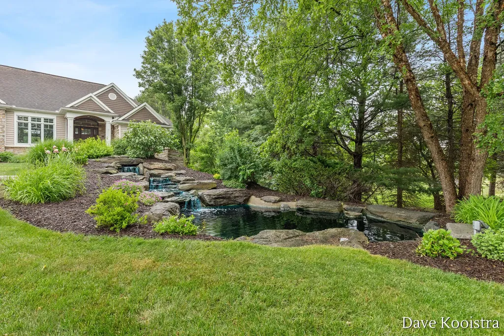 7707 Harmony Cove Court SE Gaines Charter Township MI 49315