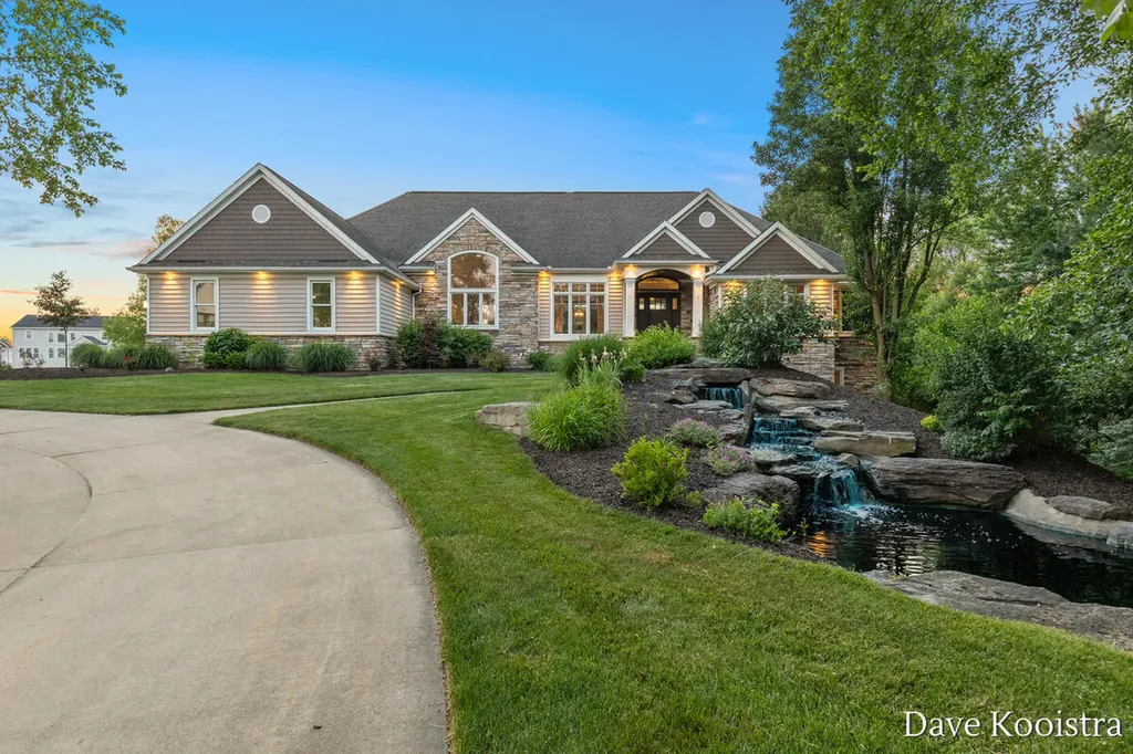 7707 Harmony Cove Court SE Gaines Charter Township MI 49315