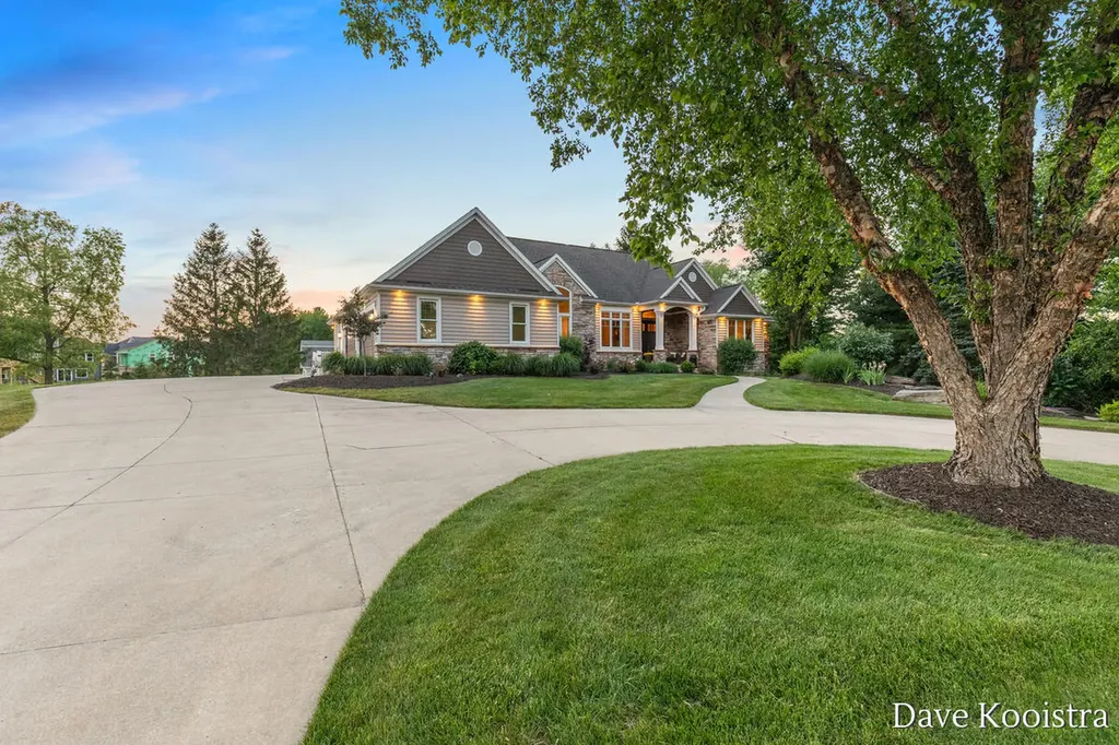 7707 Harmony Cove Court SE Gaines Charter Township MI 49315
