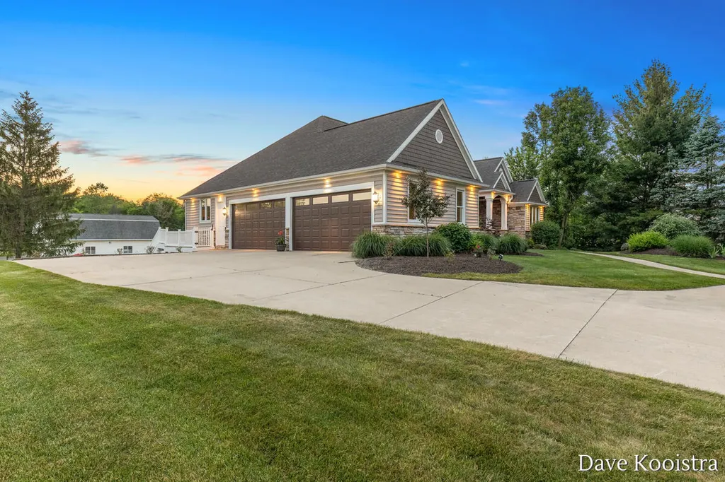 7707 Harmony Cove Court SE Gaines Charter Township MI 49315