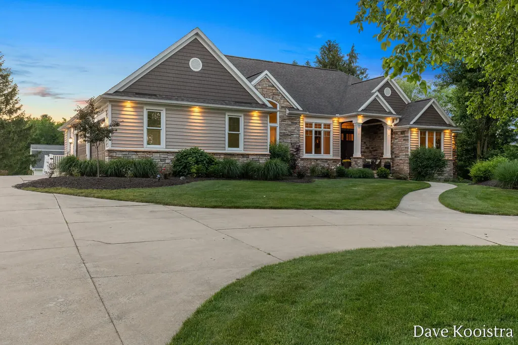 7707 Harmony Cove Court SE Gaines Charter Township MI 49315