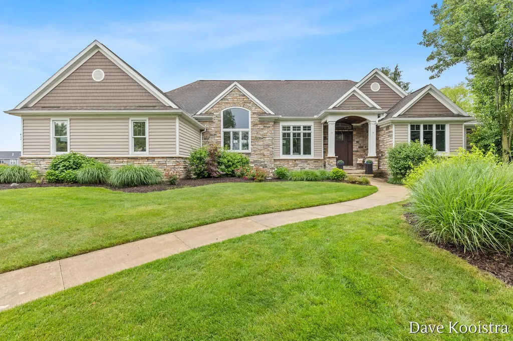 7707 Harmony Cove Court SE Gaines Charter Township MI 49315