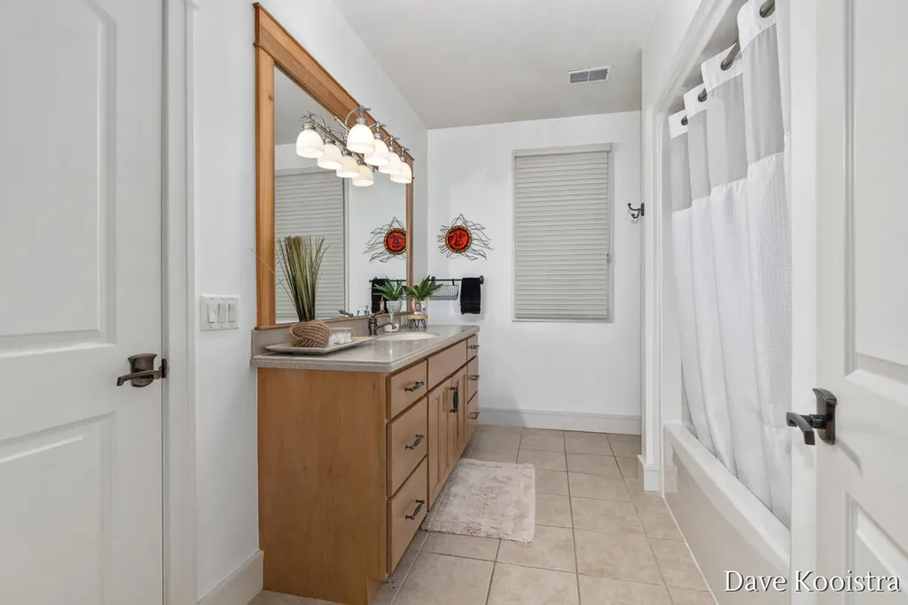 7707 Harmony Cove Court SE Gaines Charter Township MI 49315