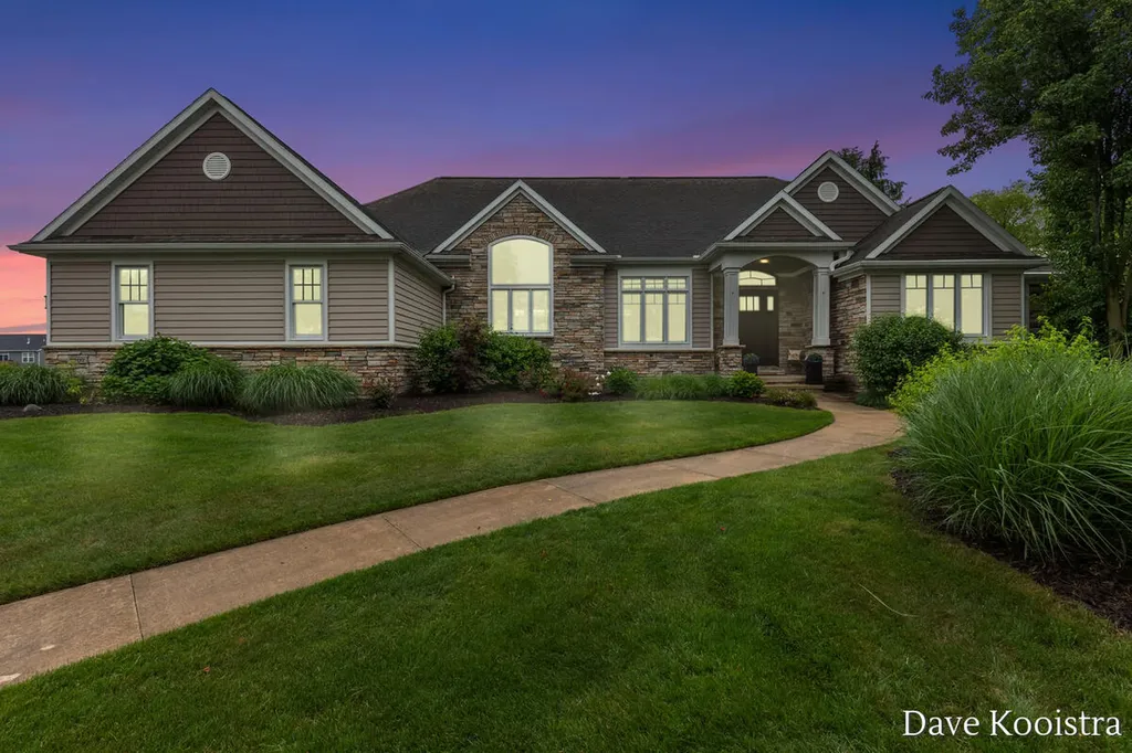 7707 Harmony Cove Court SE Gaines Charter Township MI 49315
