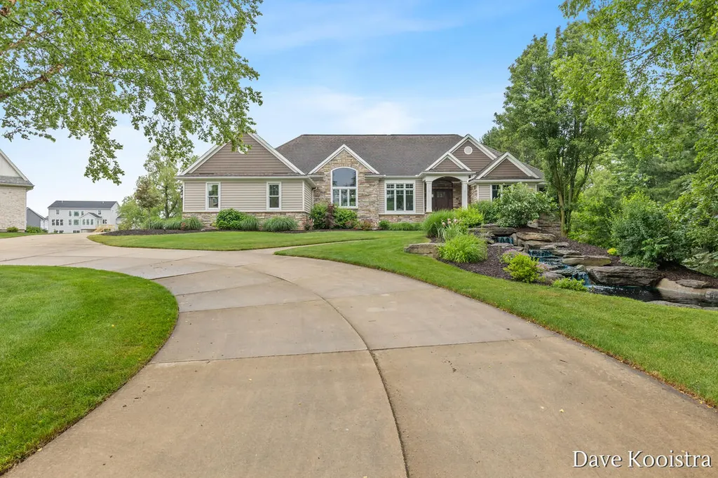 7707 Harmony Cove Court SE Gaines Charter Township MI 49315