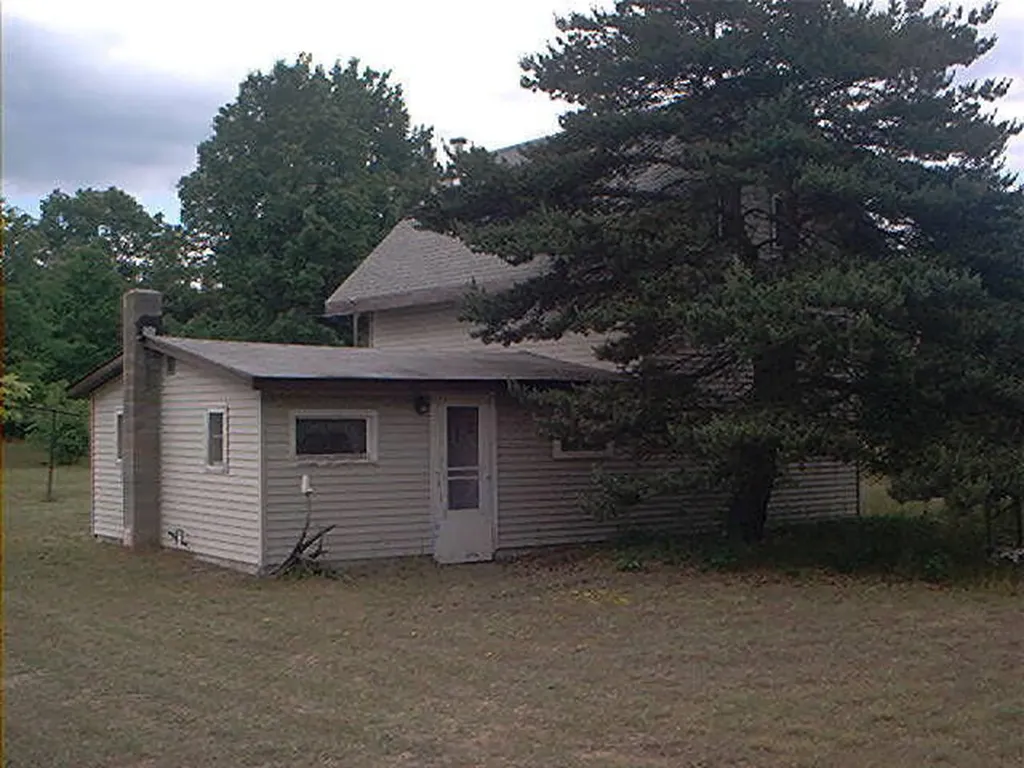 8635 W 16 Mile Road Troy Township MI 49309