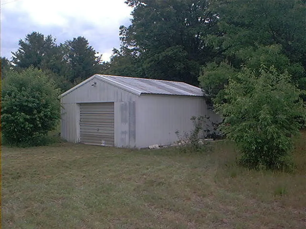 8635 W 16 Mile Road Troy Township MI 49309