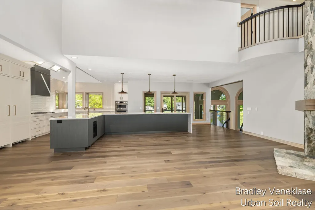7635 Sandy Hollow Lane SE Cascade Charter Township MI 49302