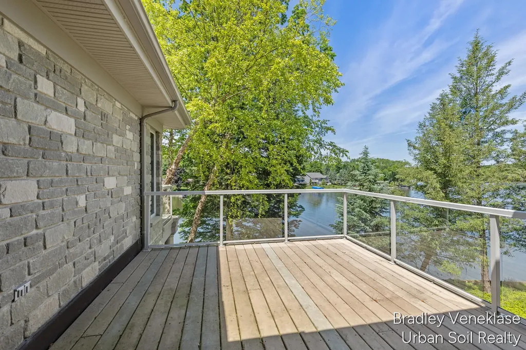 7635 Sandy Hollow Lane SE Cascade Charter Township MI 49302