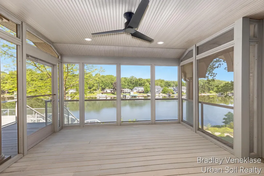 7635 Sandy Hollow Lane SE Cascade Charter Township MI 49302
