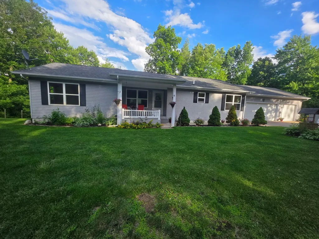 6670 Tower Lake Road NE Grattan Township MI 48809