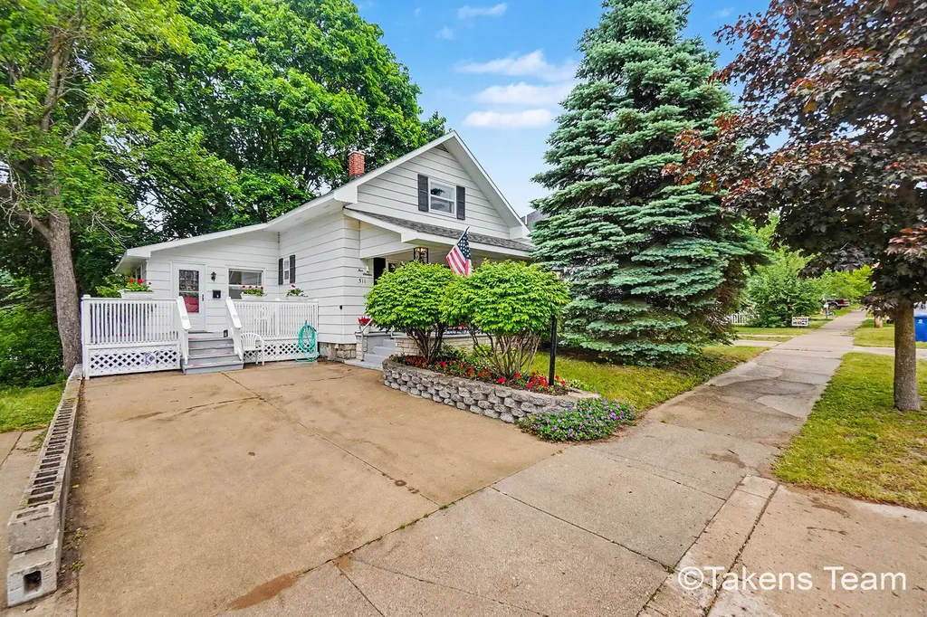 511 E River Street Cadillac City MI 49601
