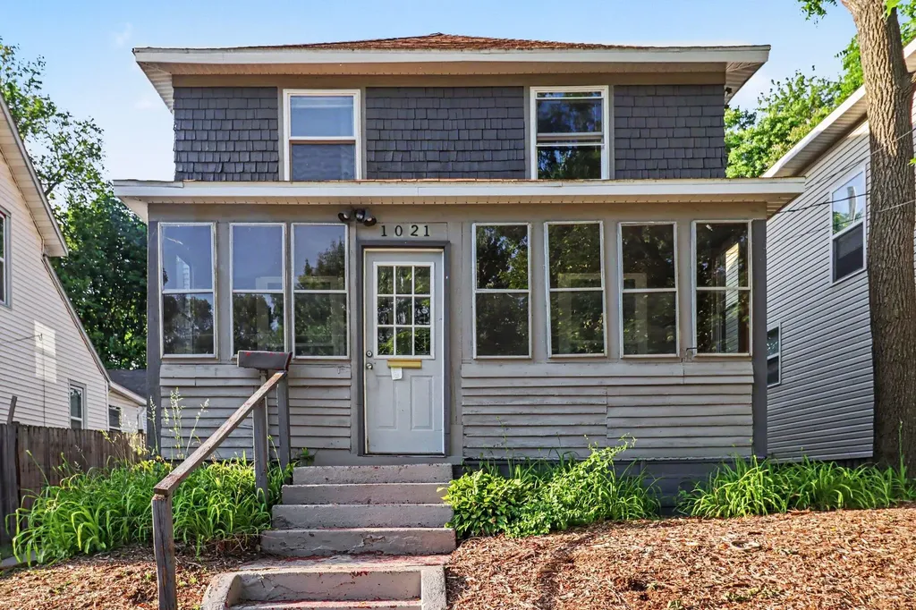 1021 Sherman Street SE Grand Rapids City MI 49506