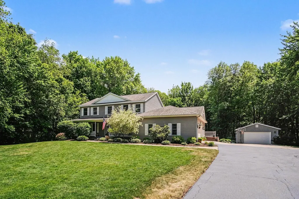 12900 Green Fern Road NE Grattan Township MI 48809