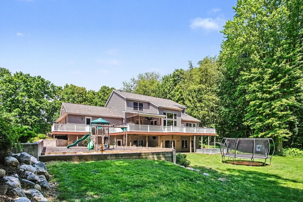 12900 Green Fern Road NE Grattan Township MI 48809
