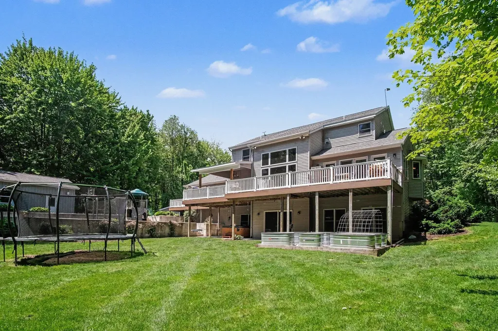 12900 Green Fern Road NE Grattan Township MI 48809