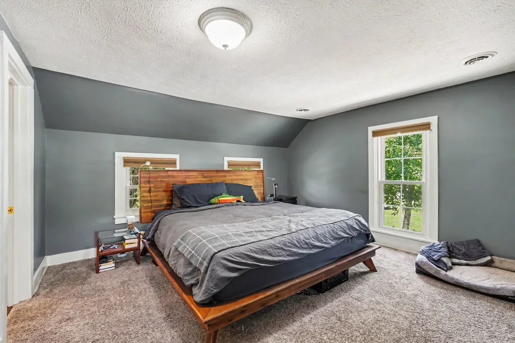 425 E Walnut Street Hastings City MI 49058